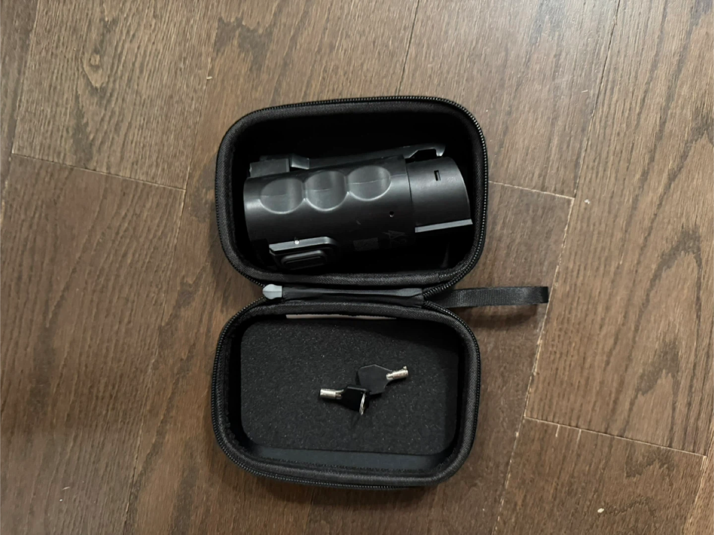 EV Charging Adapter NACS (Tesla) → J1772 – Lockable Head - photo 2