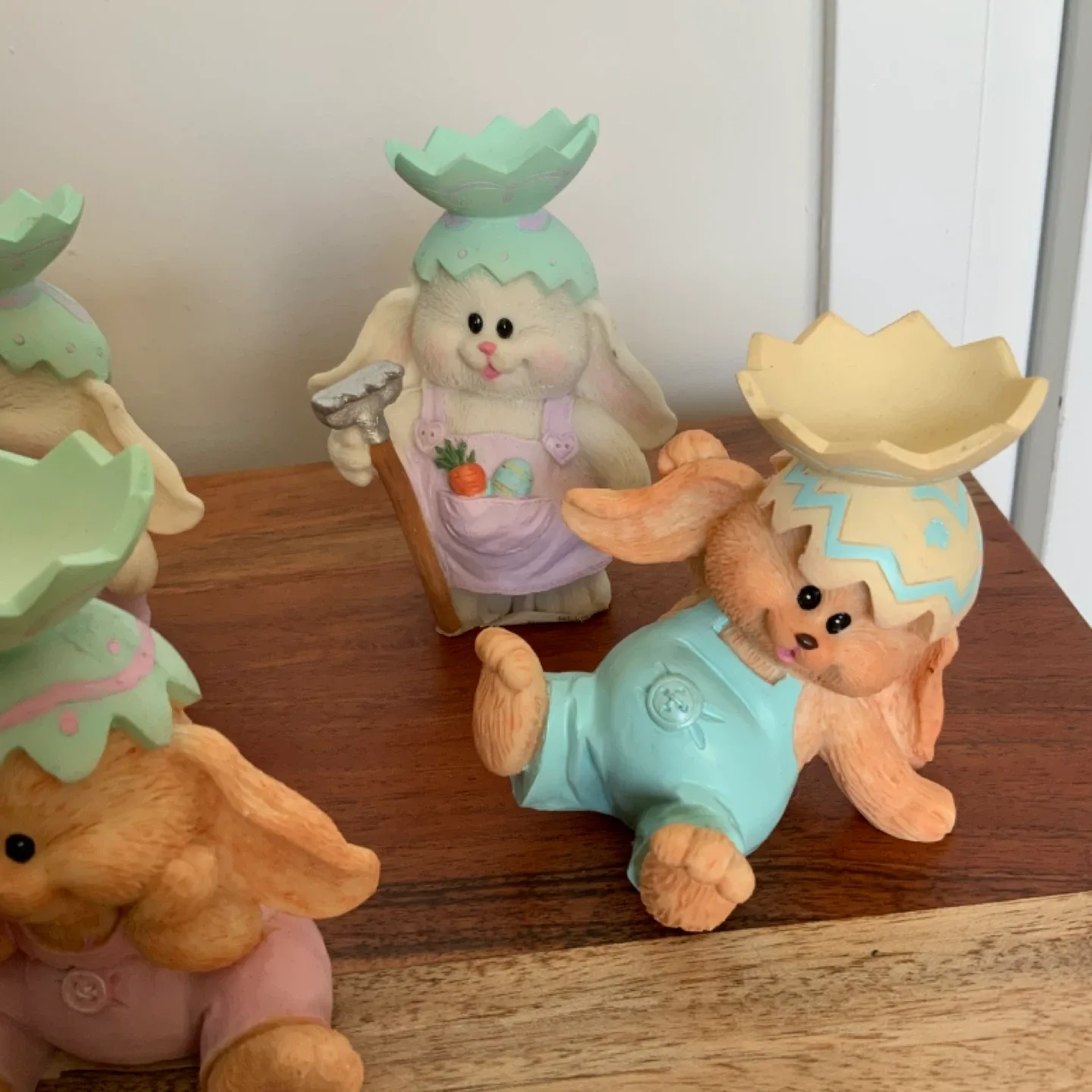Easter Bunny Figurine Set image indicator(4)