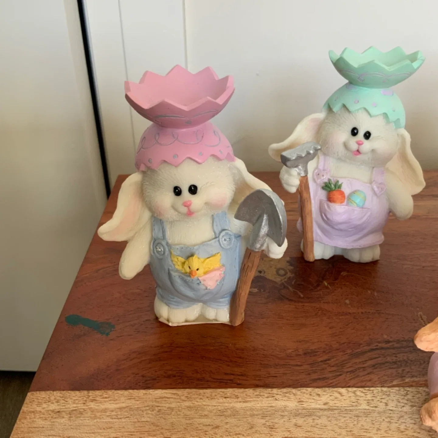 Easter Bunny Figurine Set image indicator(2)