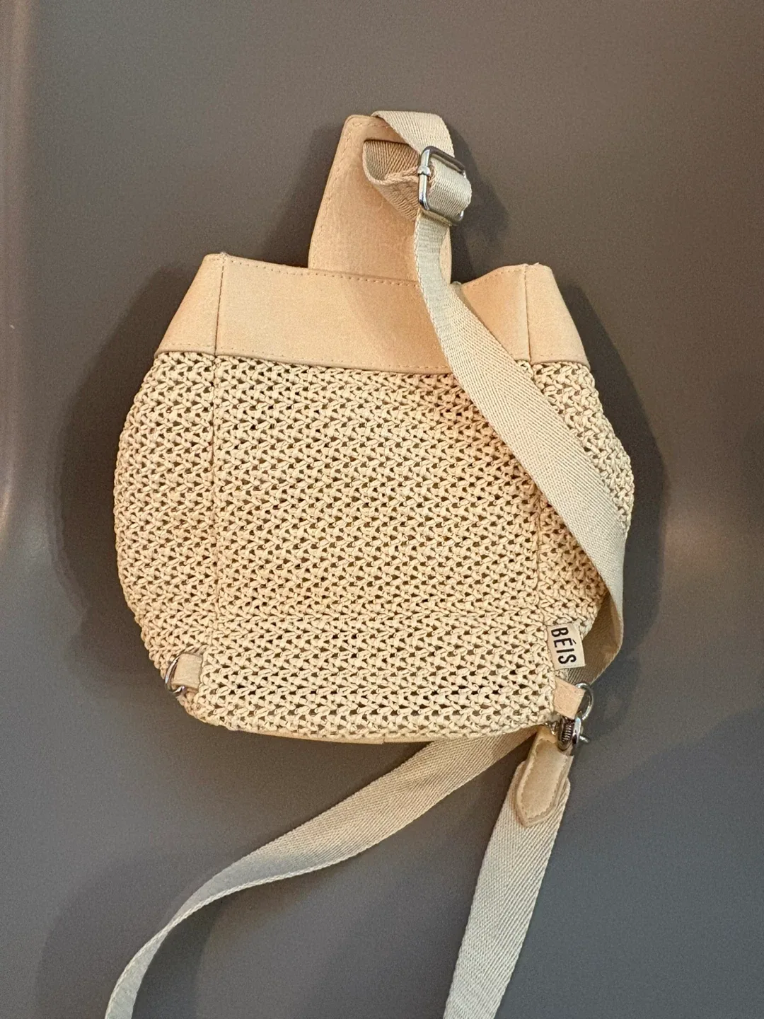 BÉIS Beige Woven Sling Bag image indicator(3)