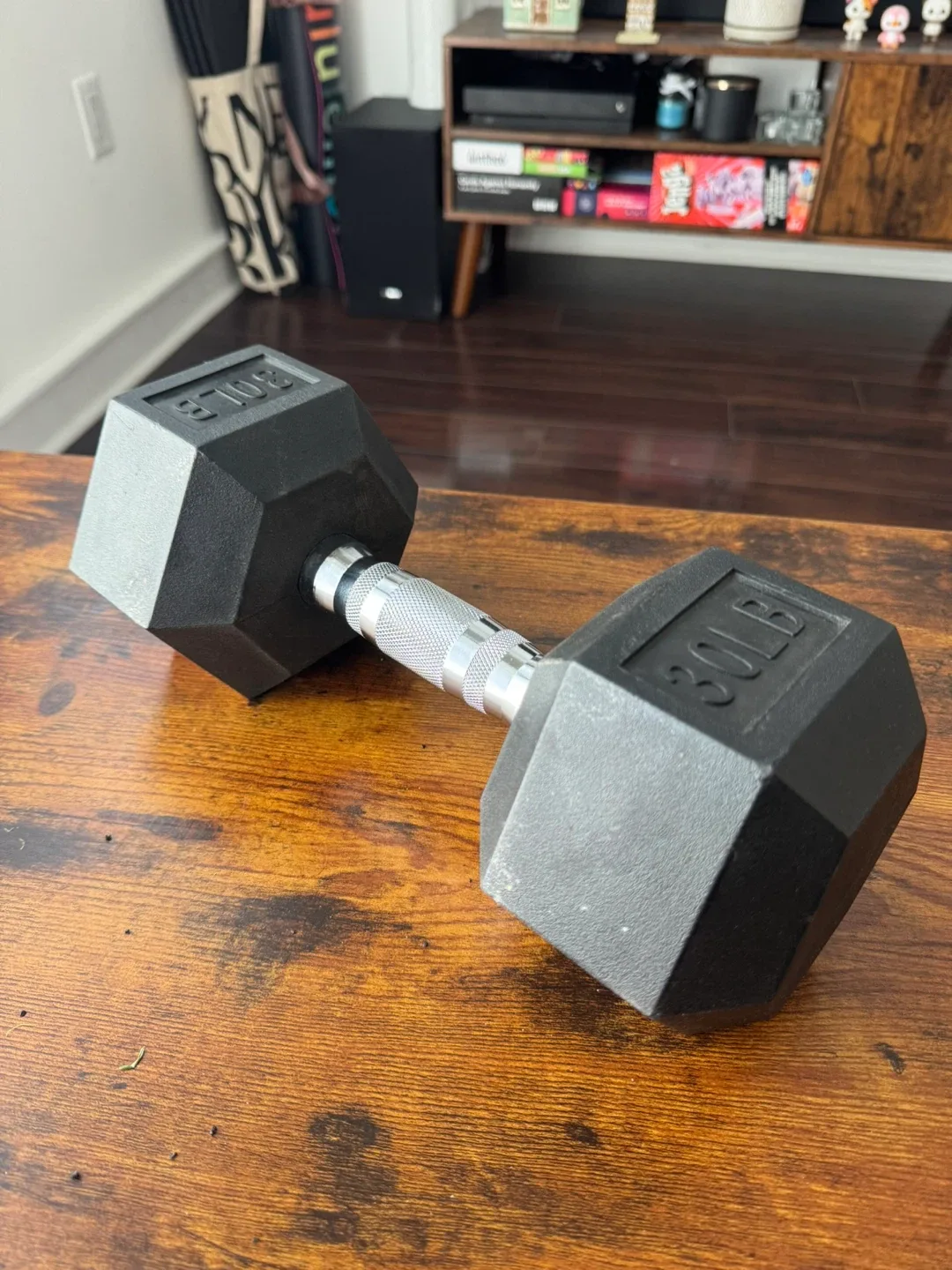 30 lb Hex Dumbbell thumbnail