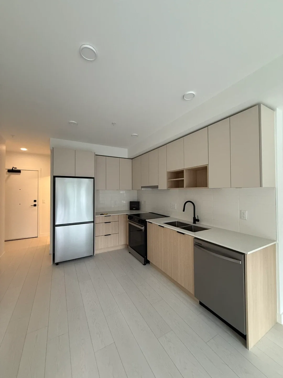 Condo unit for rent!! 2-BD 2 BR image indicator(3)