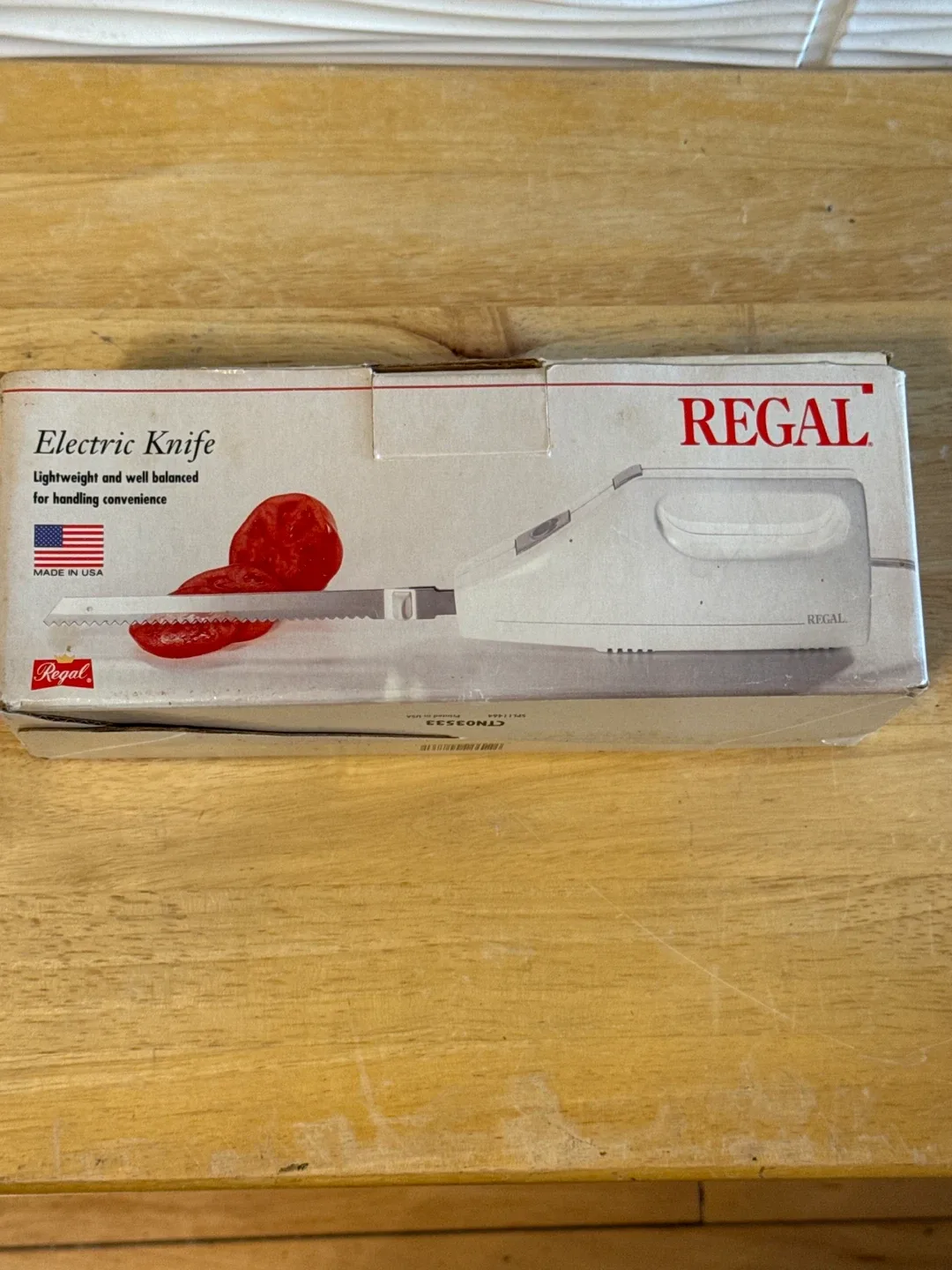 Regal Electric Knife - Lightweight & Balanced thumbnail
