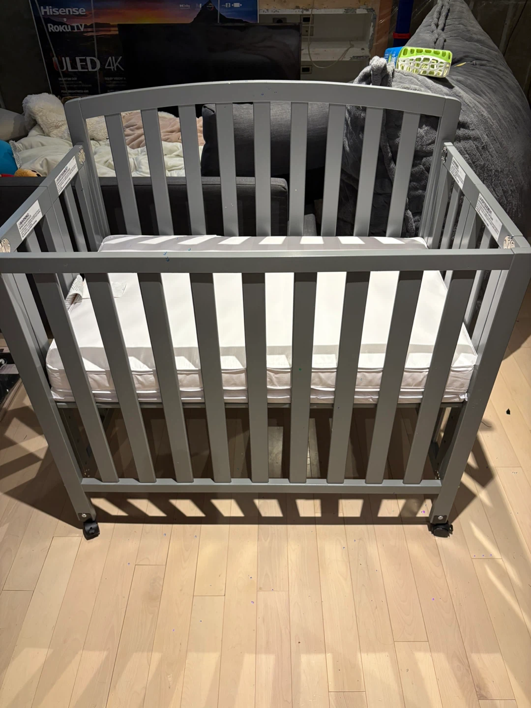 DaVinci Dylan 3-in-1 Mini Convertible Portable Crib - Grey - photo 2