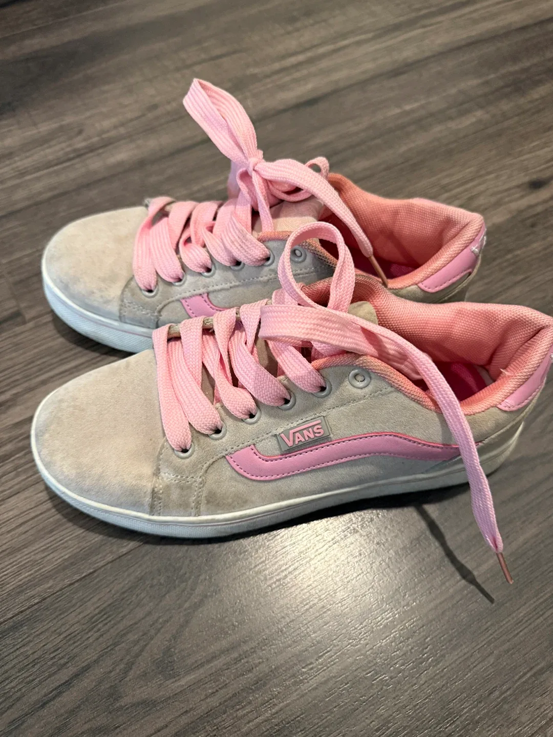 Vans Pink/Grey Sneakers - Size 5.5 (Youth) image indicator(2)