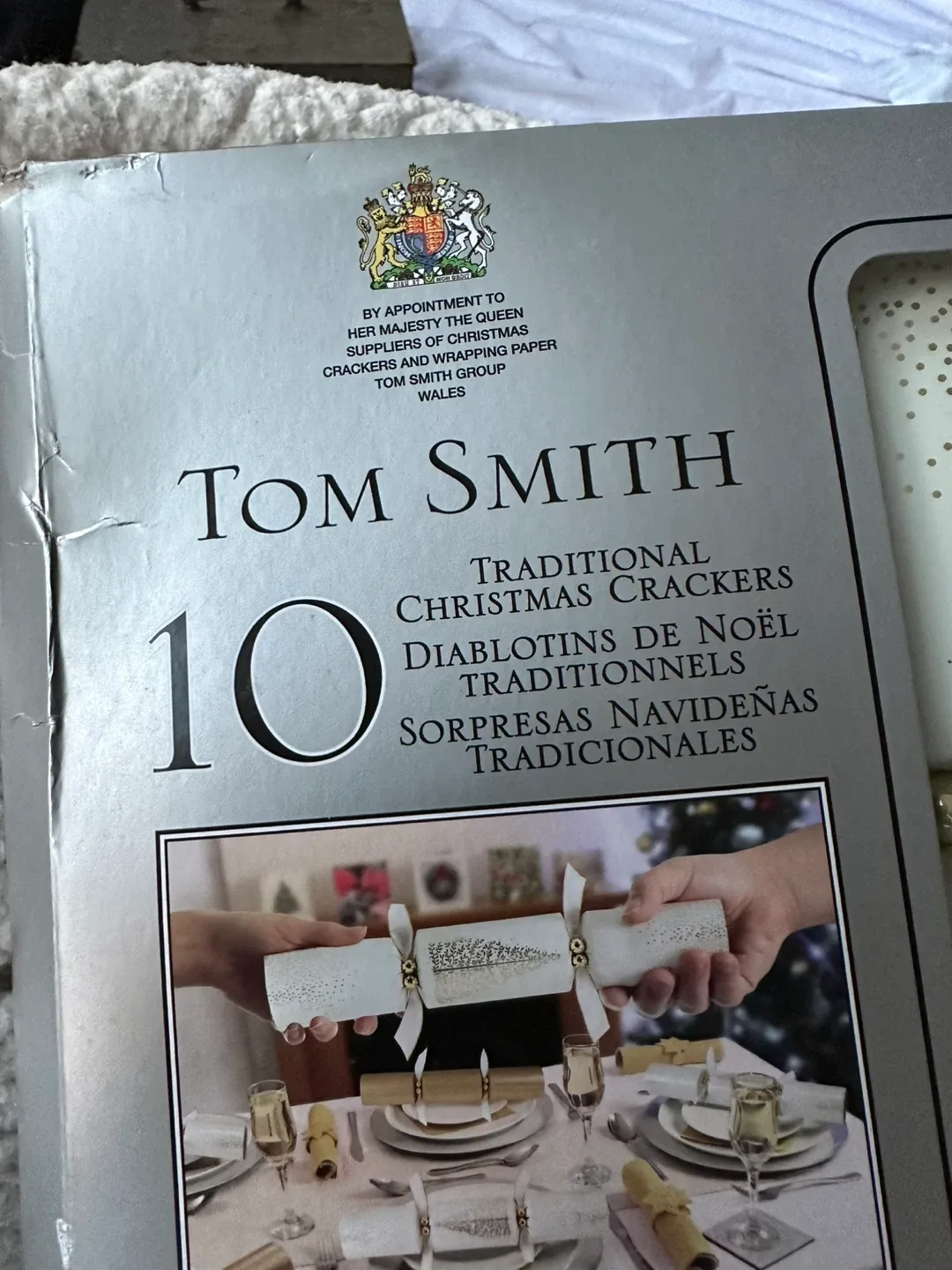 CHRISTMAS CRACKERS by Tom Smith  - 10 Pack image indicator(2)