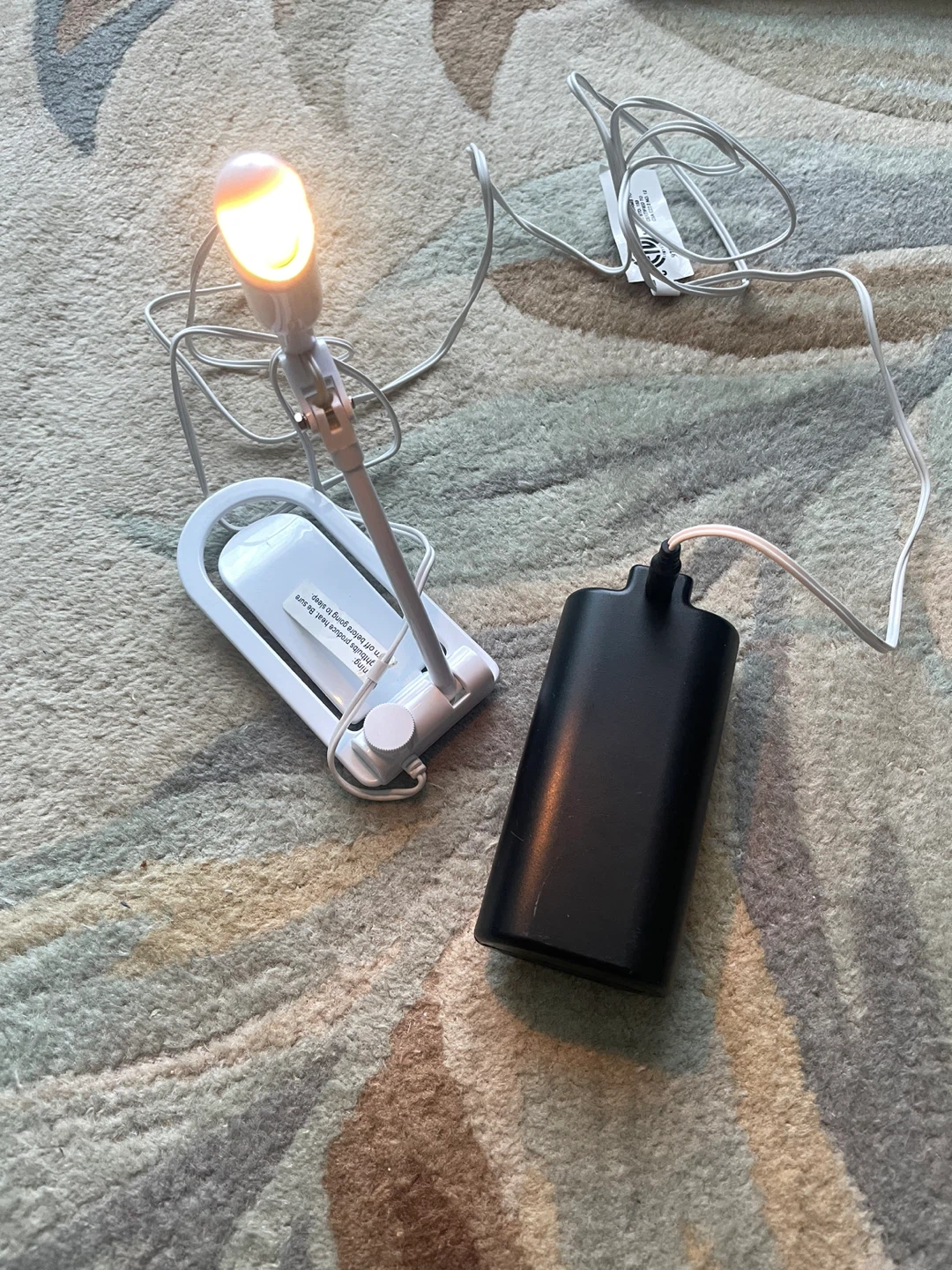 M-Edge E-Luminator UN1-E3-ABS-W Reading Light White