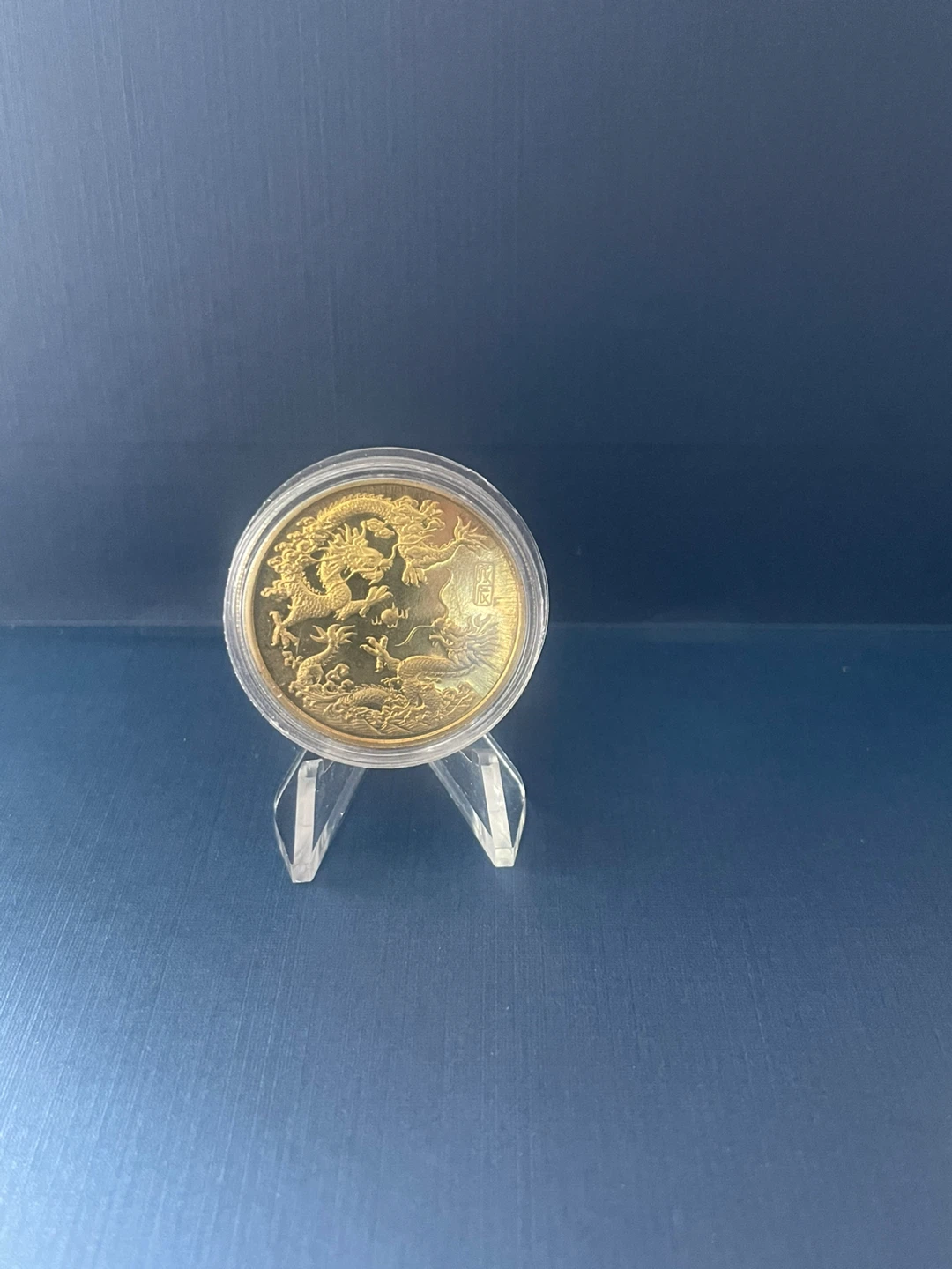 8 zodiac sign medals