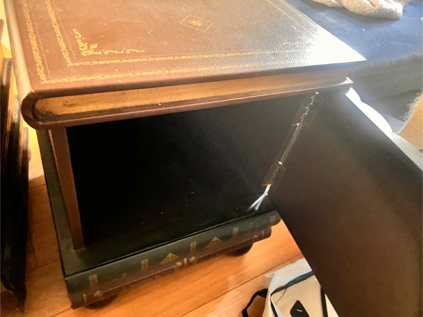 Bookcase Side Table - photo 5