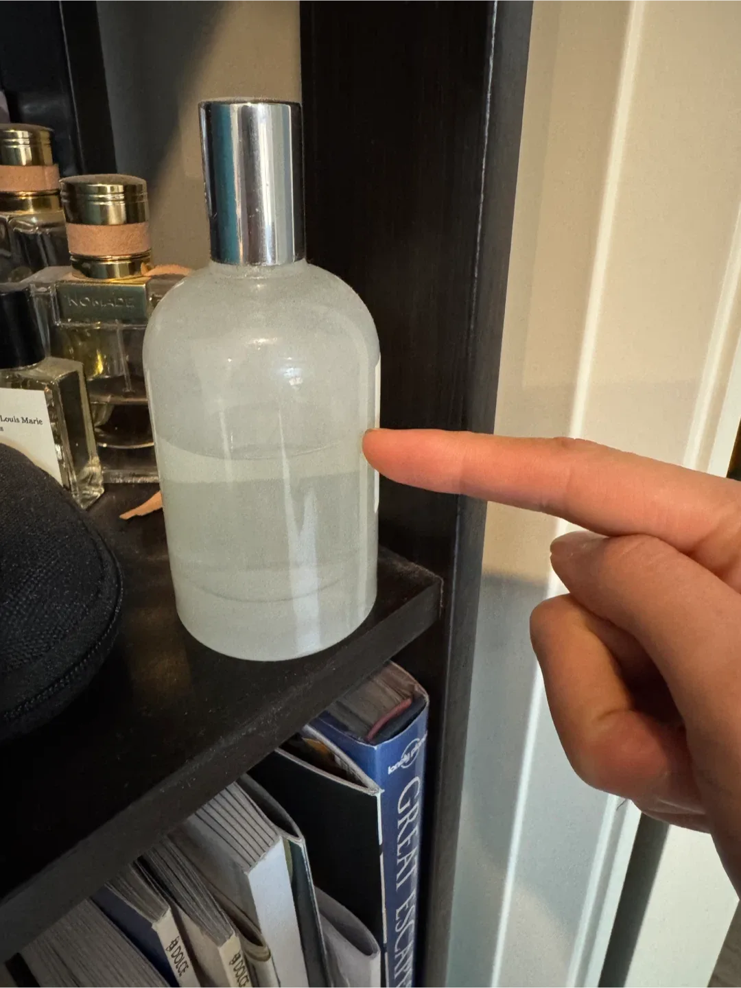 Bergamot + Black Tea Room Spray image indicator(2)