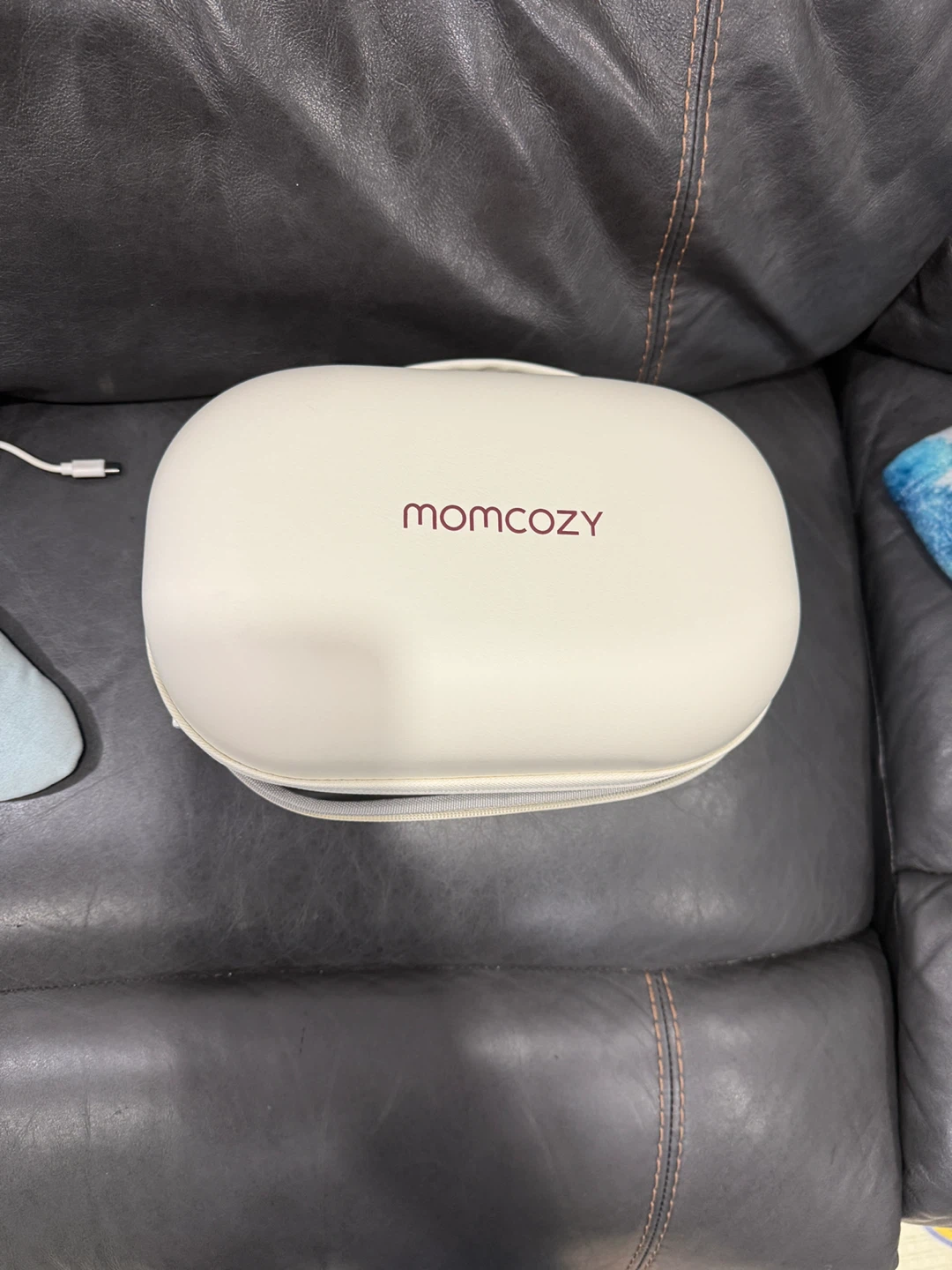 Momcozy M5 Breast Pump with Case - photo 3