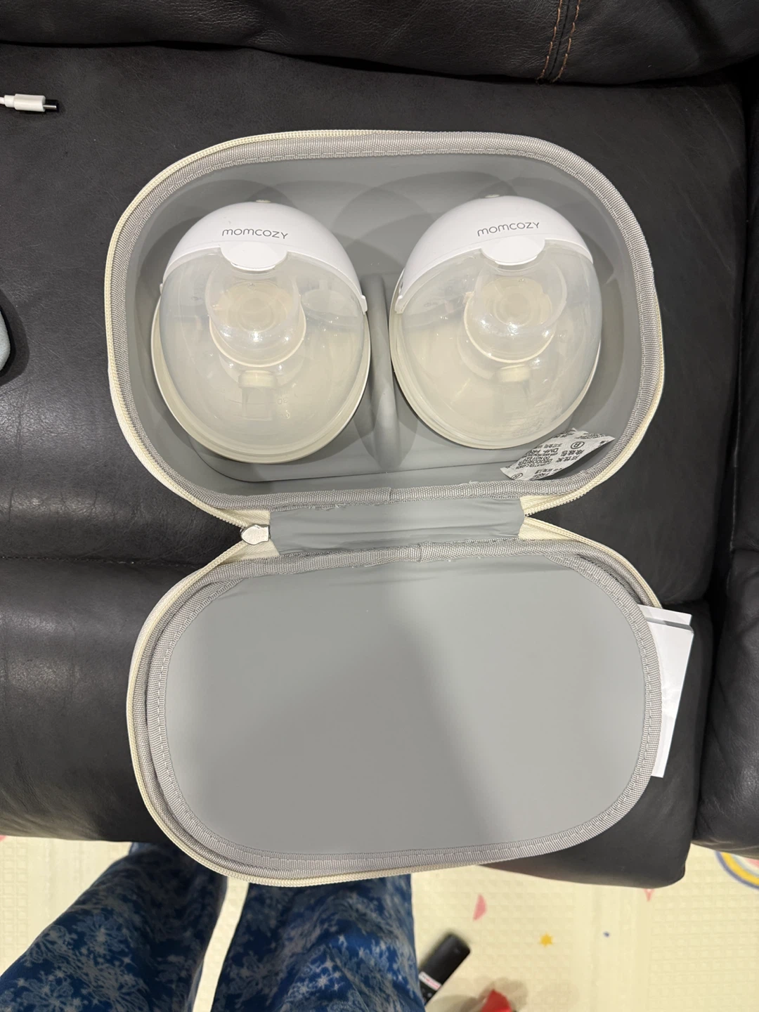 Momcozy M5 Breast Pump with Case - photo 2