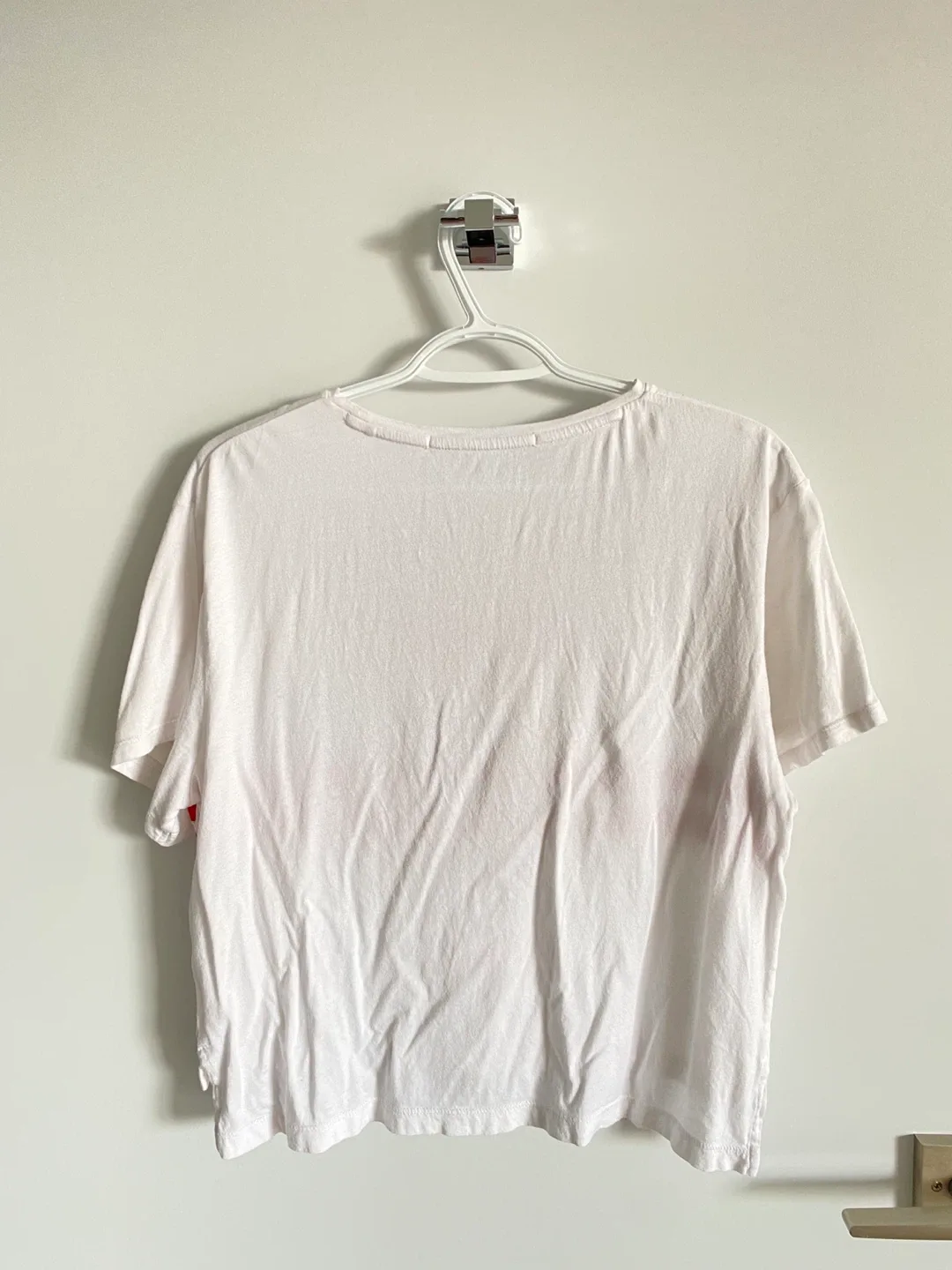 Exclusive GUESS Insect Gold Logo Tshirt image indicator(5)