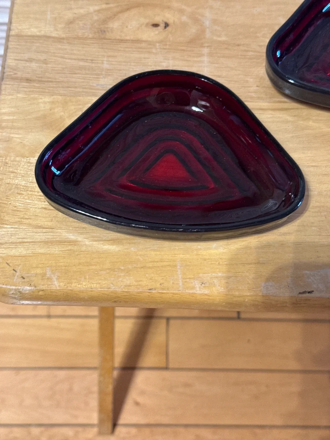 Vintage Indiana Glass Ruby Red Ashtrays image indicator(2)