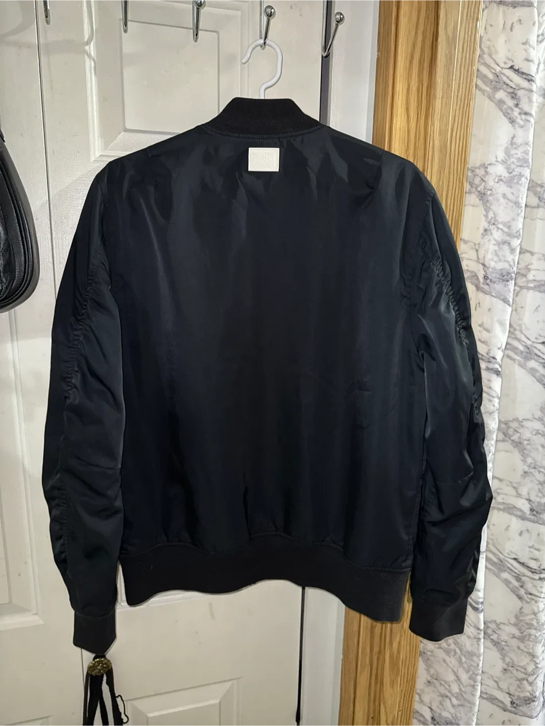 Lacrosse jacket image indicator(5)