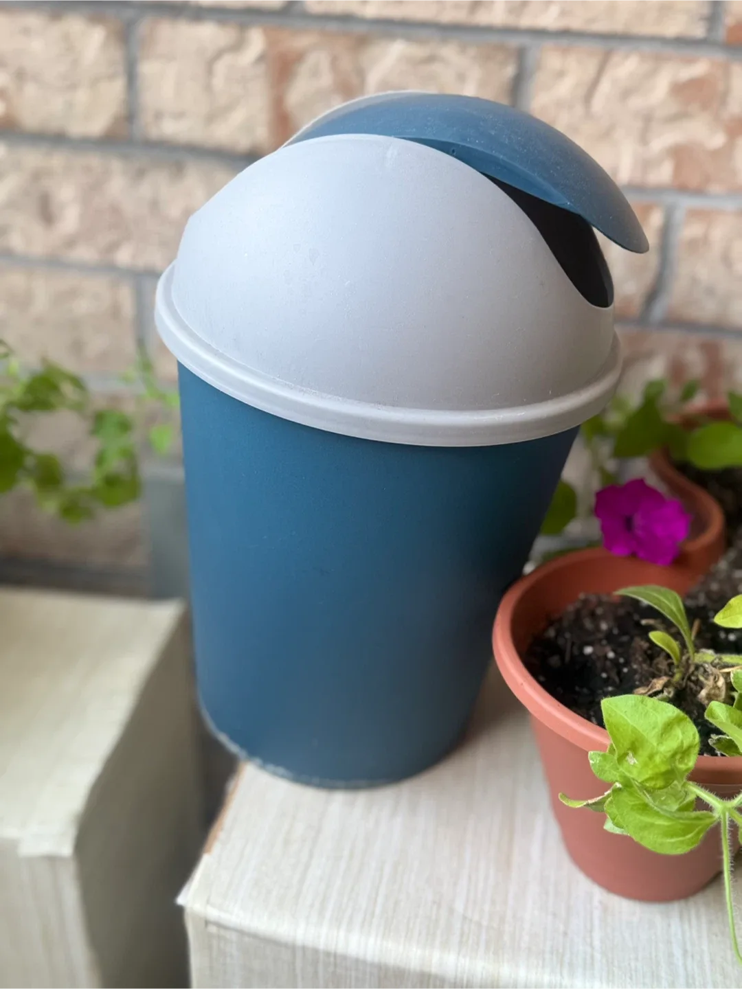 Blue & Grey Desktop Trash Can thumbnail