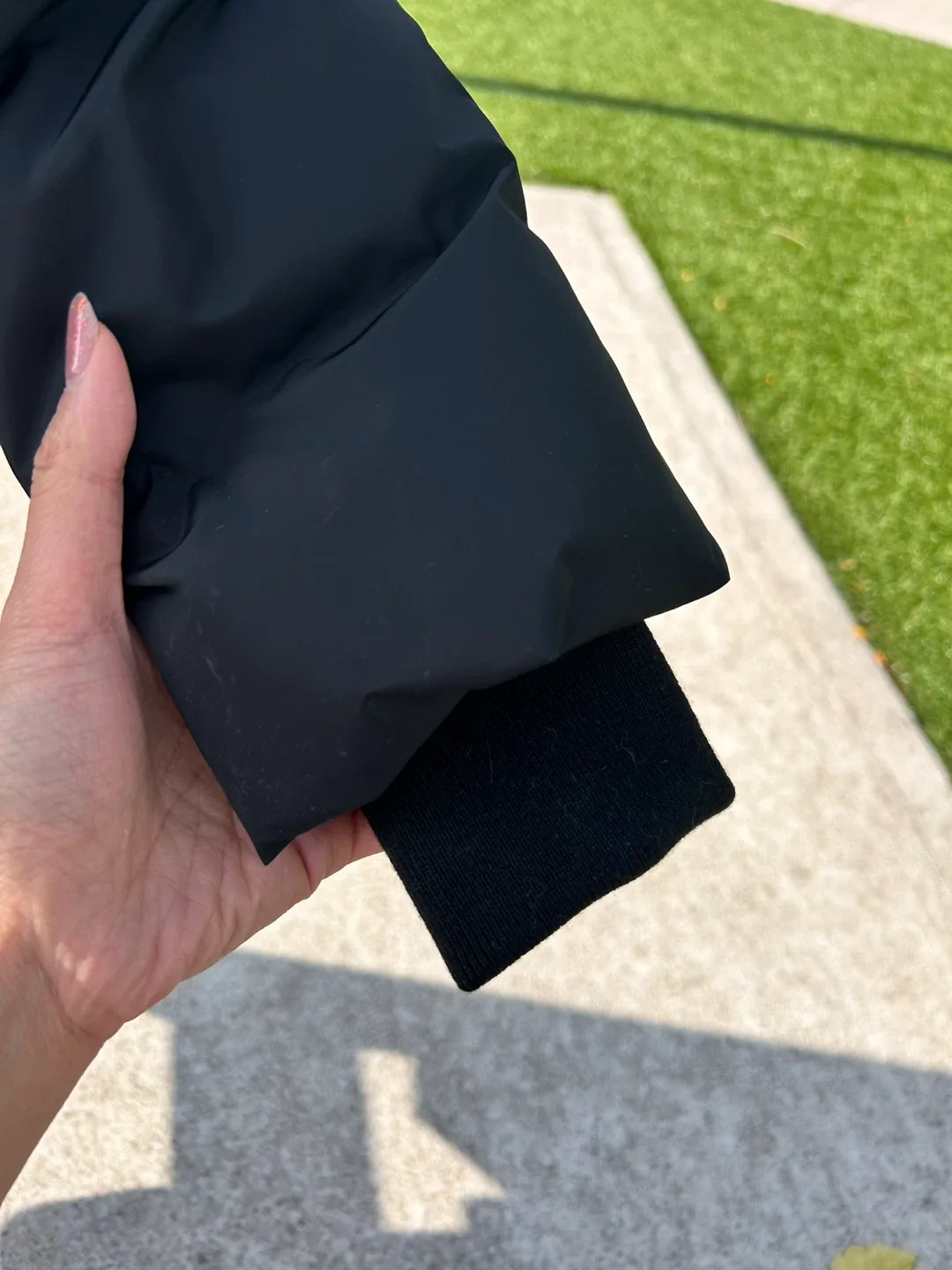 Mackage Montreal Black Down Puffer Jacket - Size S/P image indicator(6)