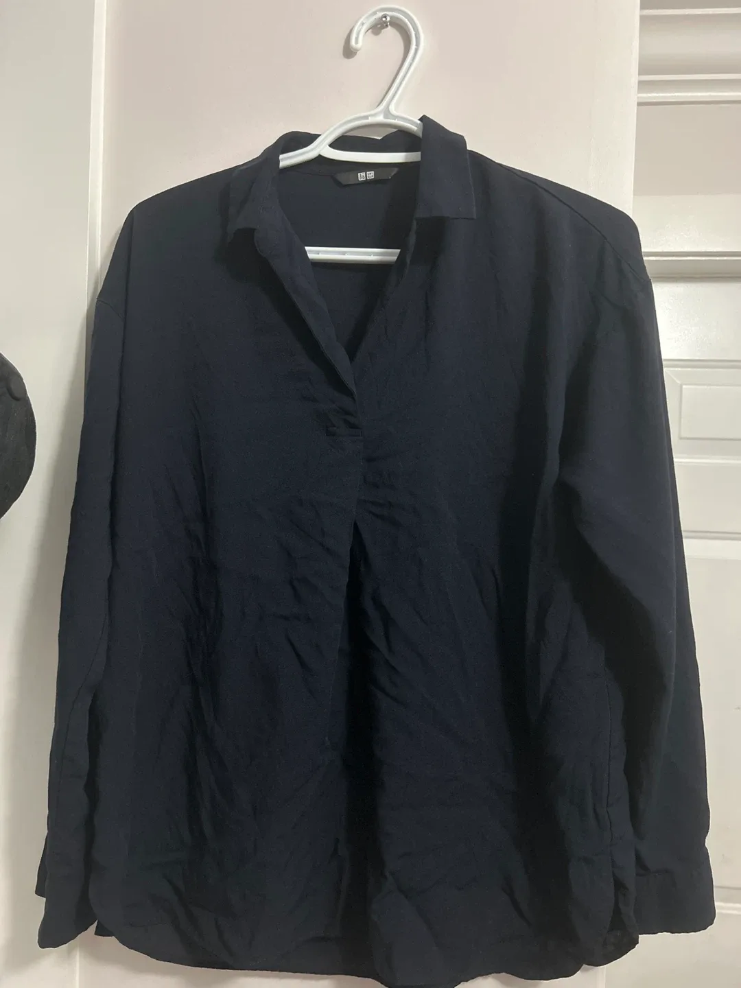 Uniqlo Navy Long Sleeve Blouse thumbnail