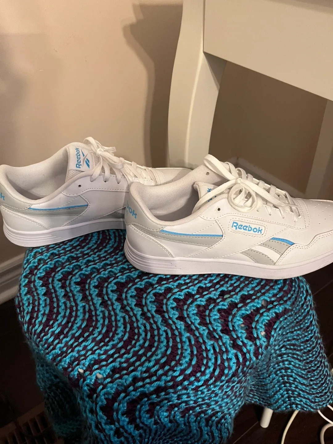 Reebok Vegan Sneakers - Women's Size 8 image indicator(4)