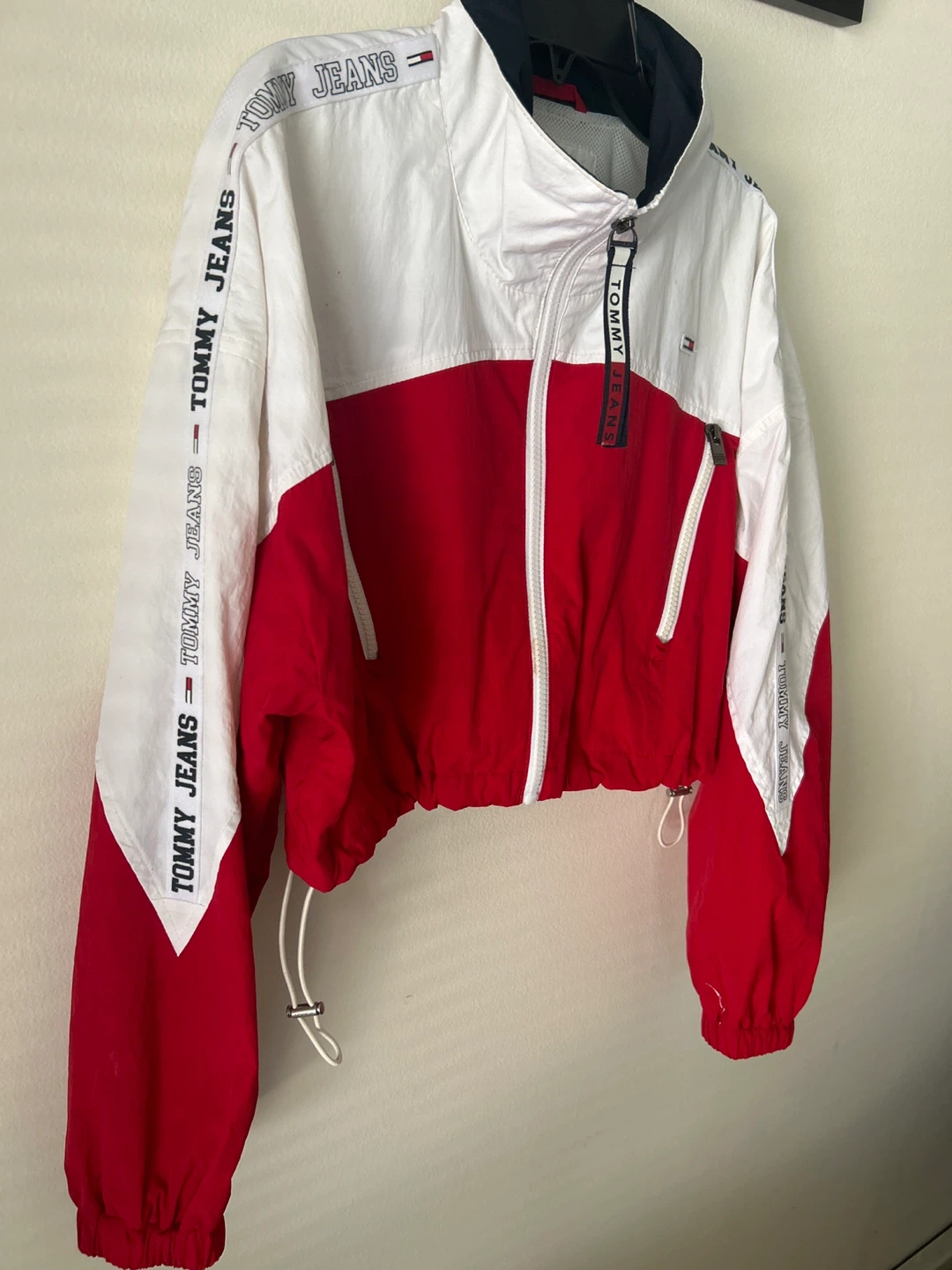 Tommy Jeans Cropped Windbreaker Jacket - photo 2