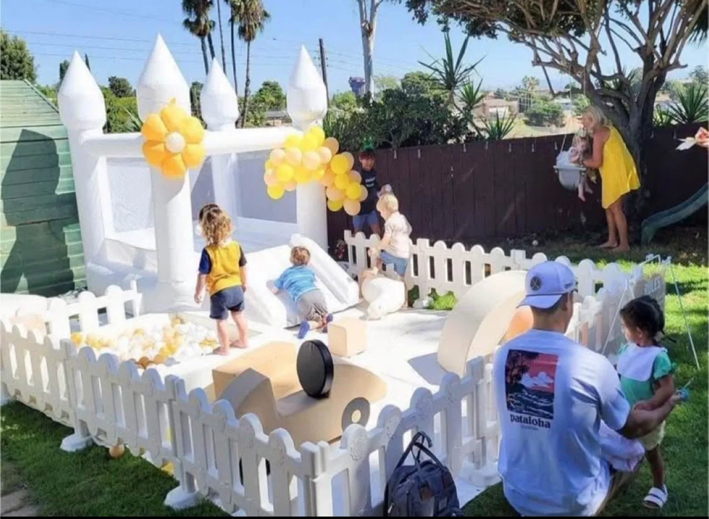 Inflatable Castle PL2410 - New in Box! image indicator(2)