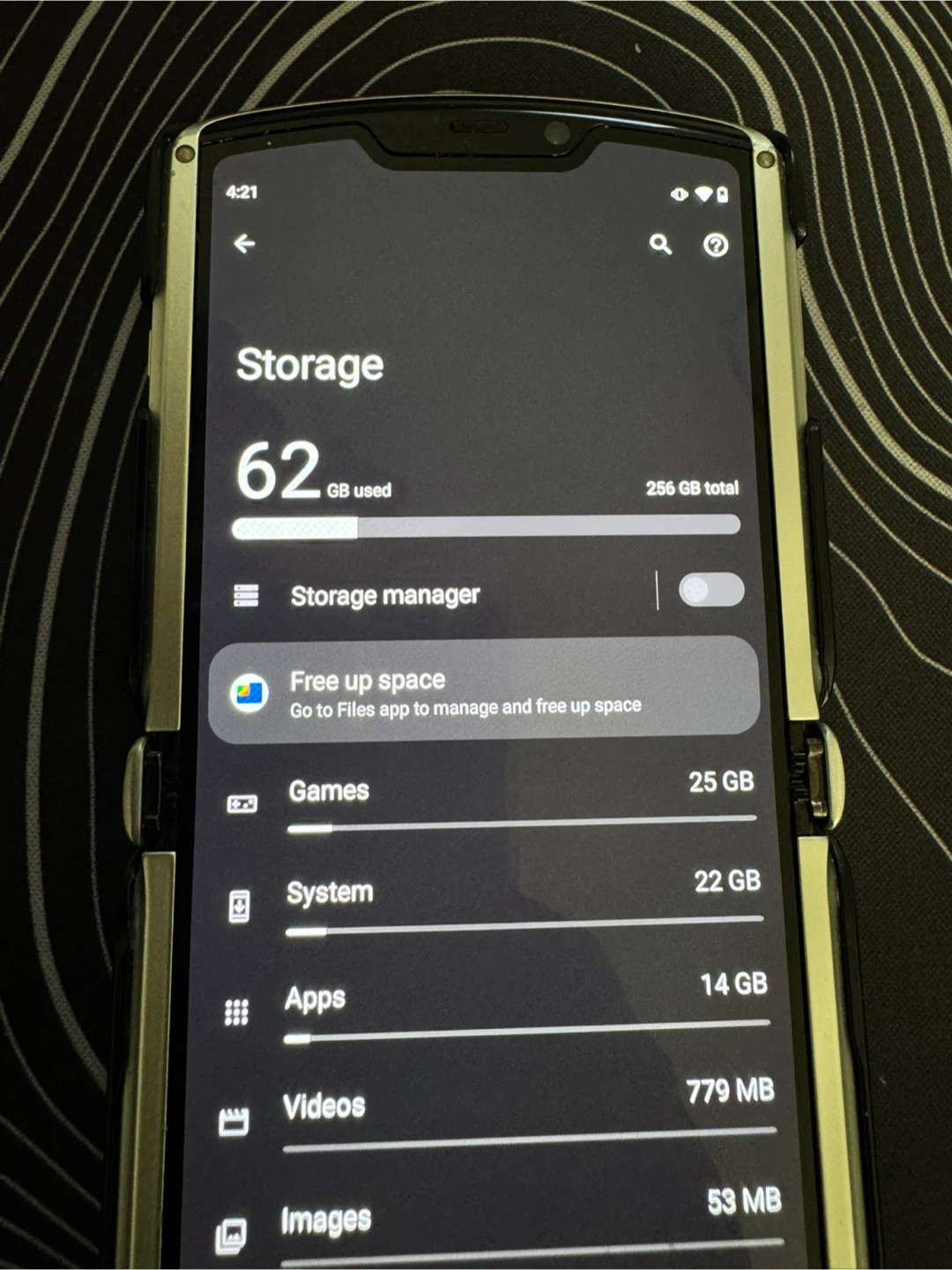 Motorola Razr 5G - photo 2