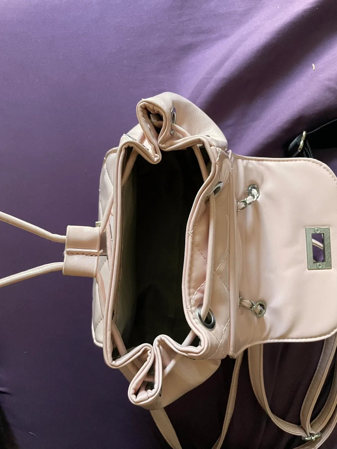 mini backpack light pink image indicator(3)