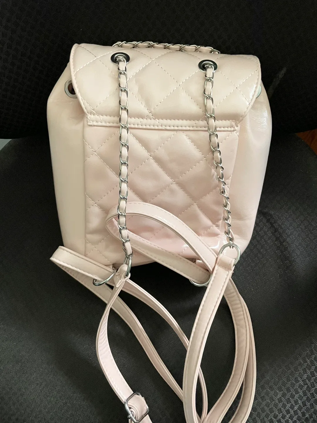 mini backpack light pink image indicator(2)