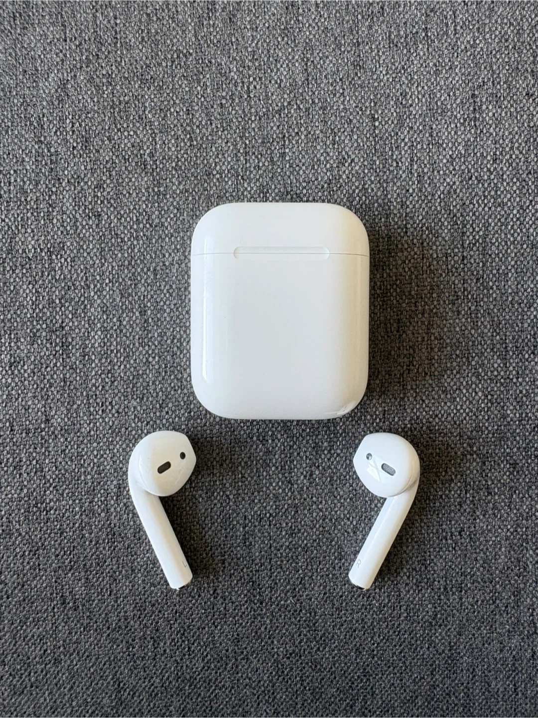 Apple AirPods (2nd generation) - photo 4