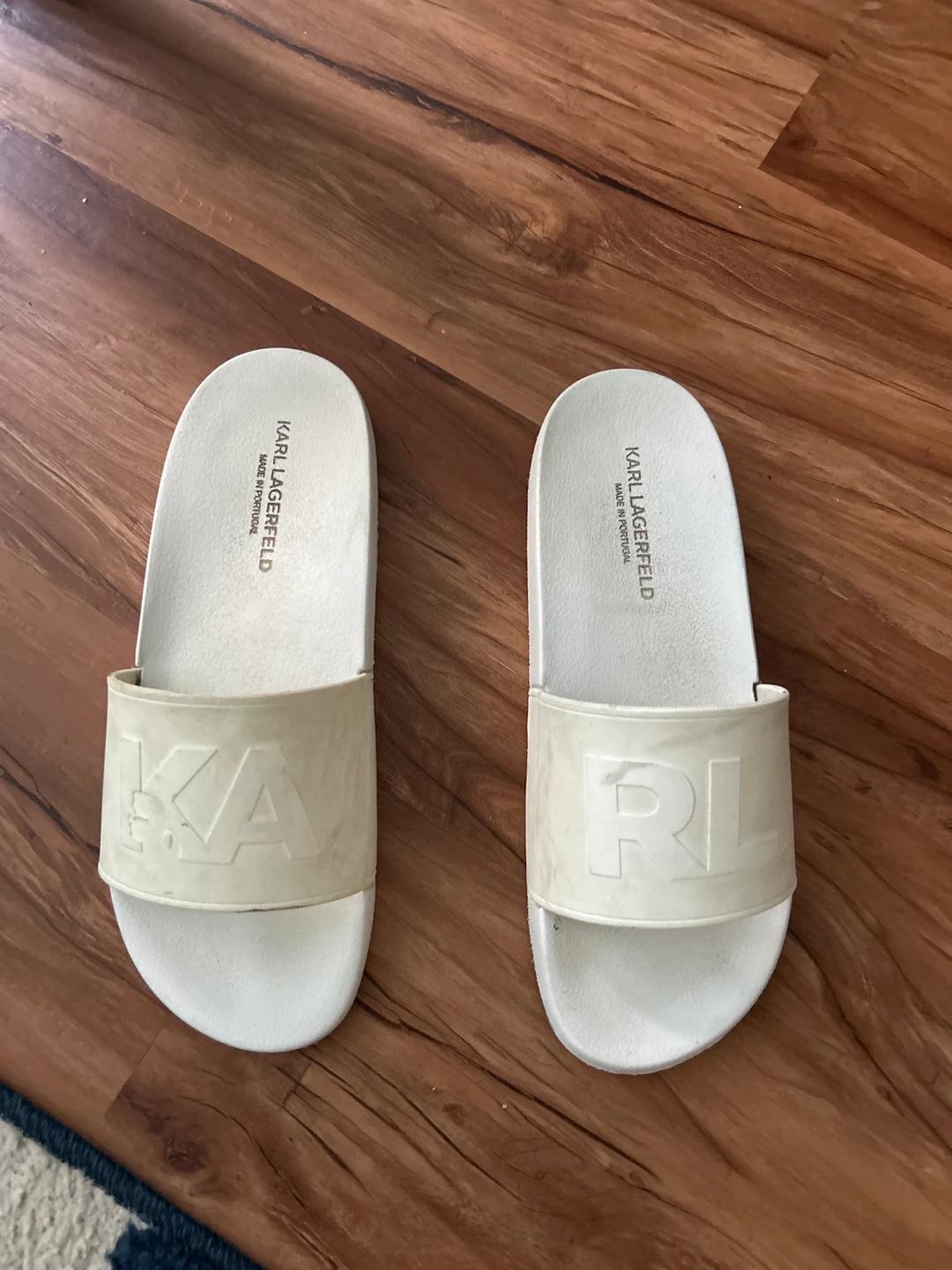 Karl Lagerfeld White Slides 🧡