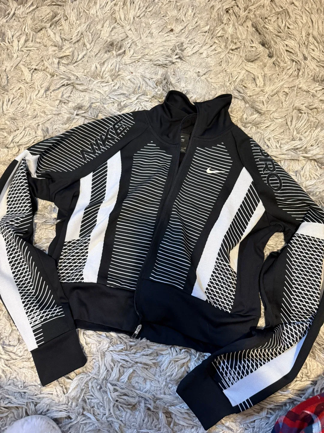Nike Pro Dri-FIT Jacket - Size S thumbnail