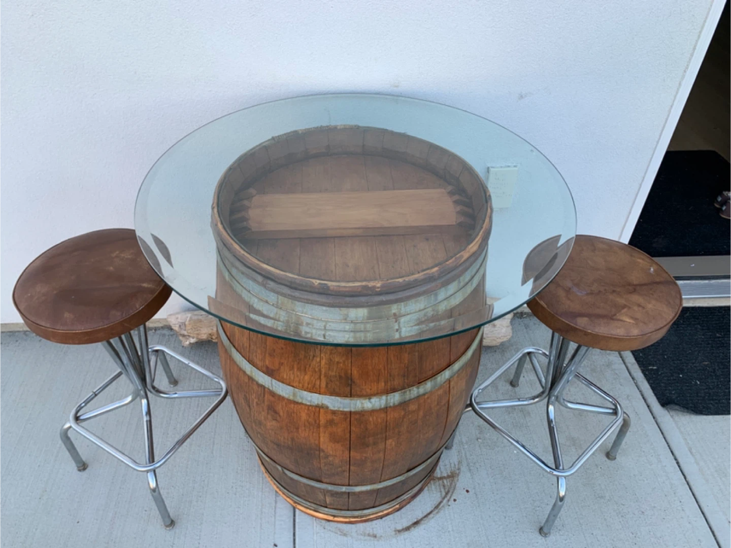 Wine Barrel Table with Two Stools - photo 2