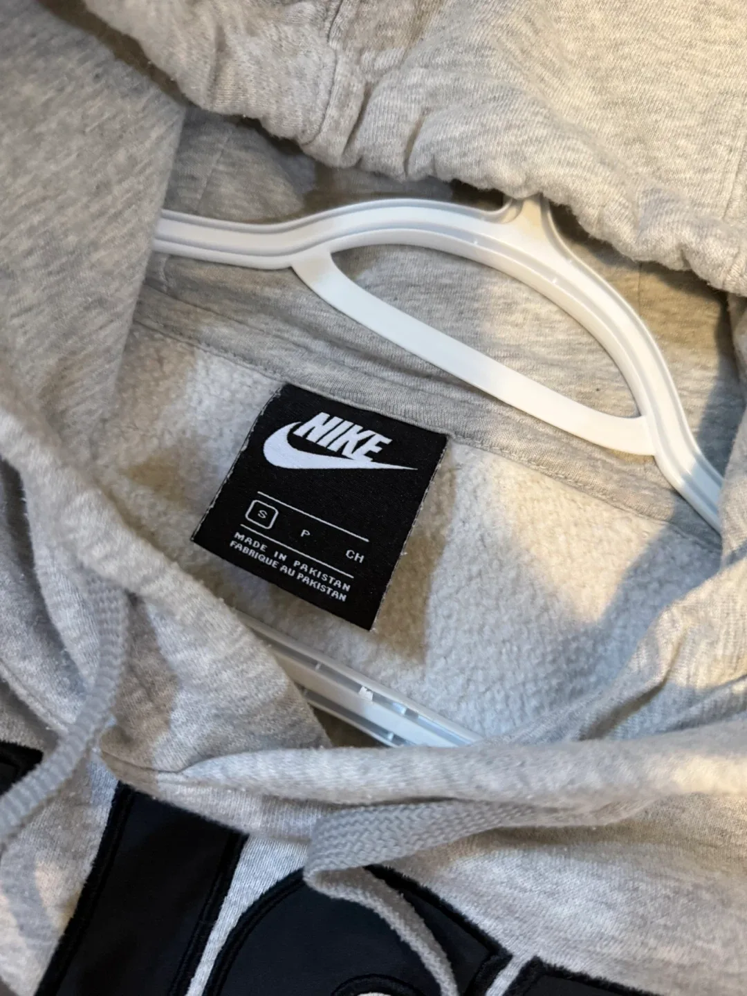 Nike Just Do It Hoodie - Size Small image indicator(4)