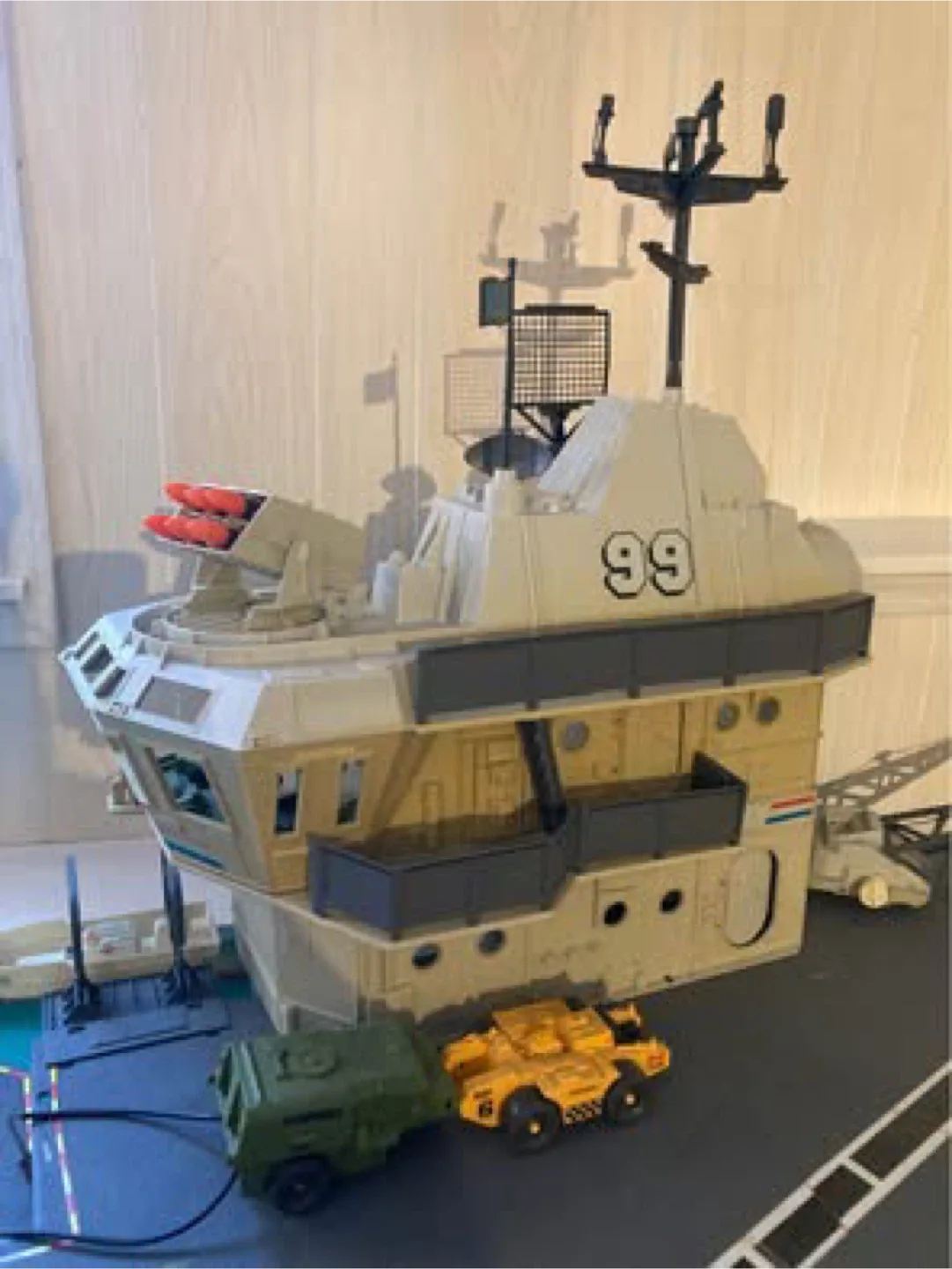 Vintage GI Joe 1985 USS Flag playset image indicator(3)