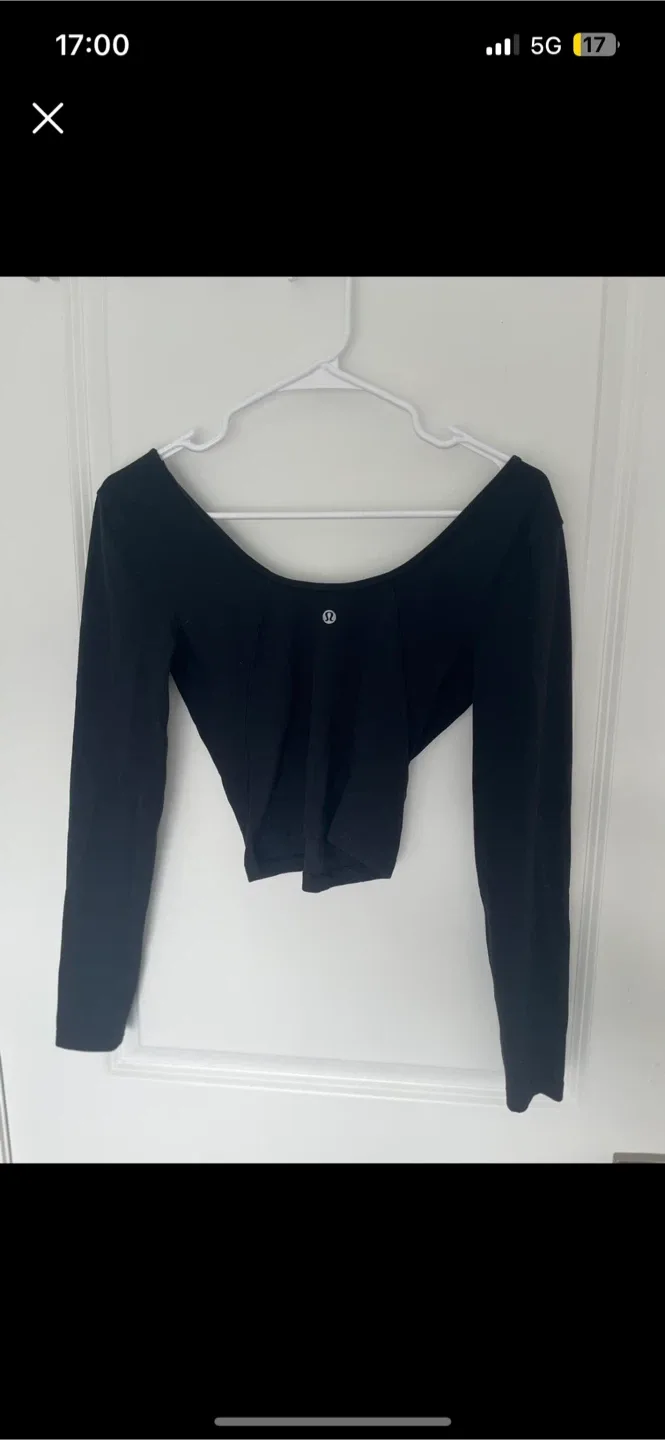 Lululemon Black Long Sleeve Top image indicator(3)
