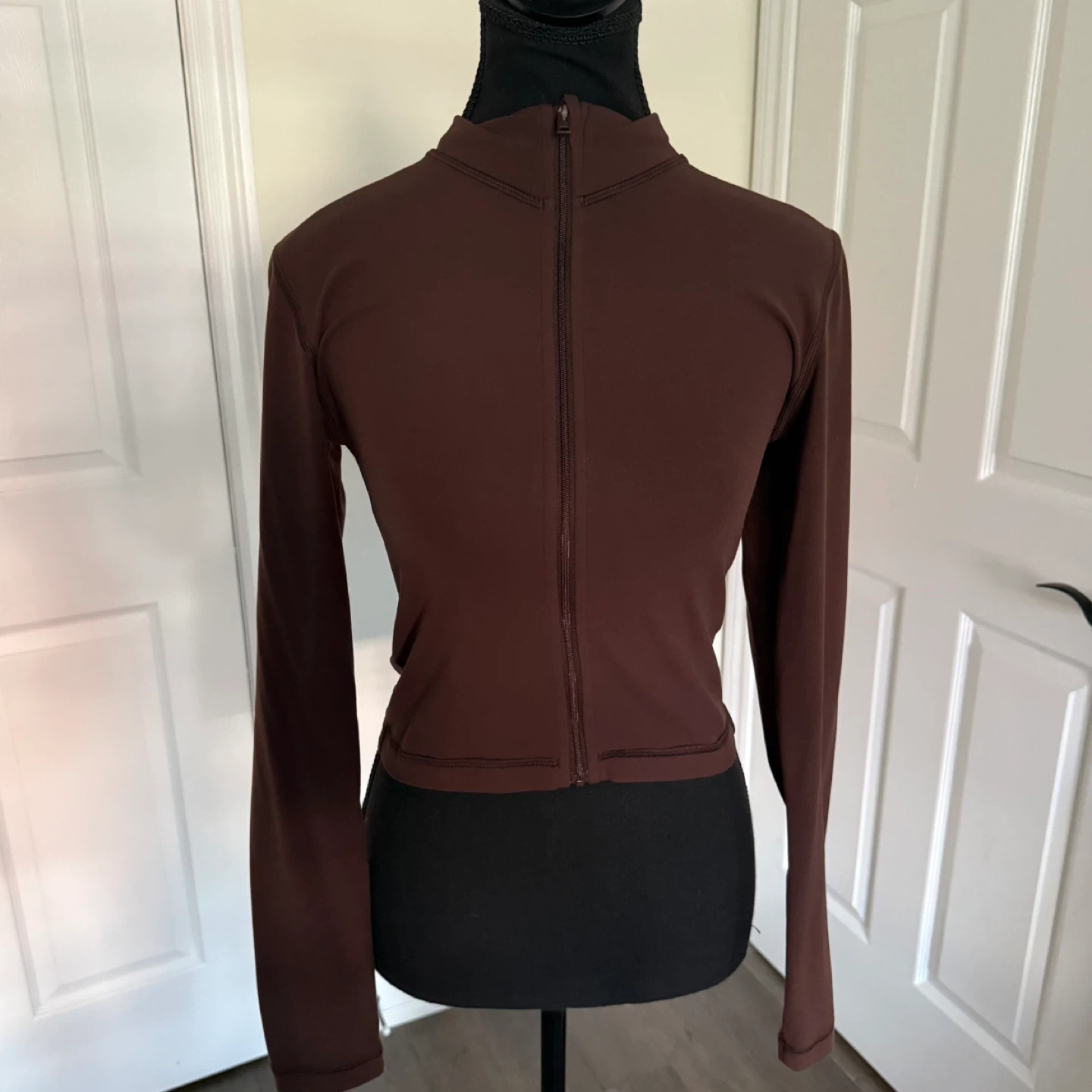 ARITZIA TNA zip-up - photo 2