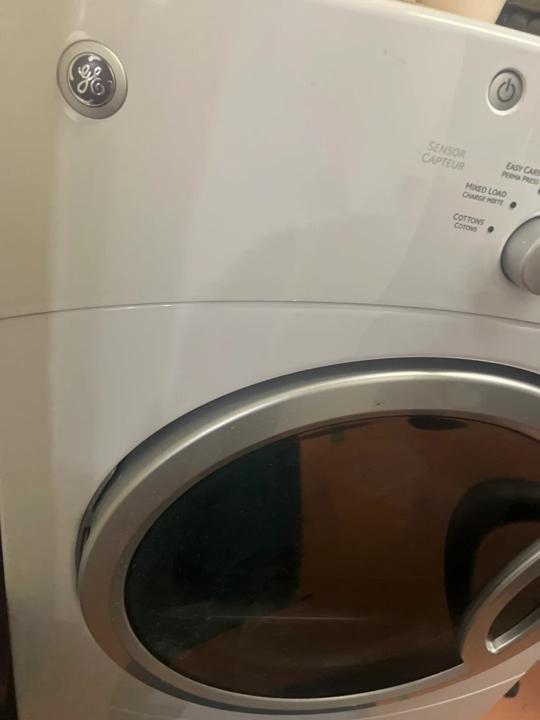 GE White Dryer front load image indicator(2)