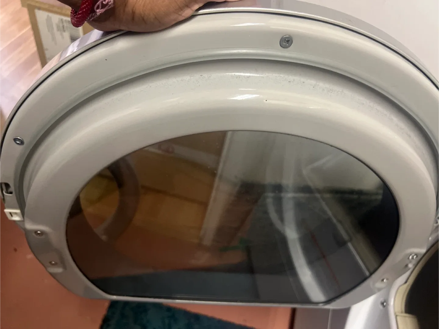 GE White Dryer front load image indicator(4)