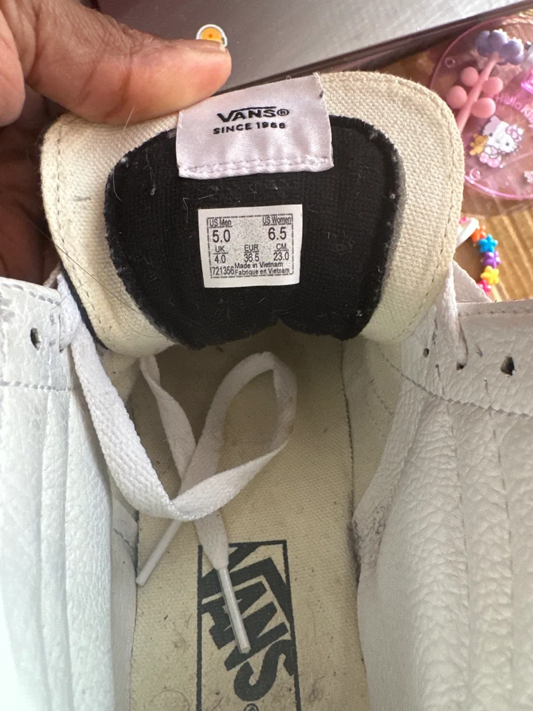 Vans Sk8-Hi Black/White - Men's Size 5 image indicator(2)