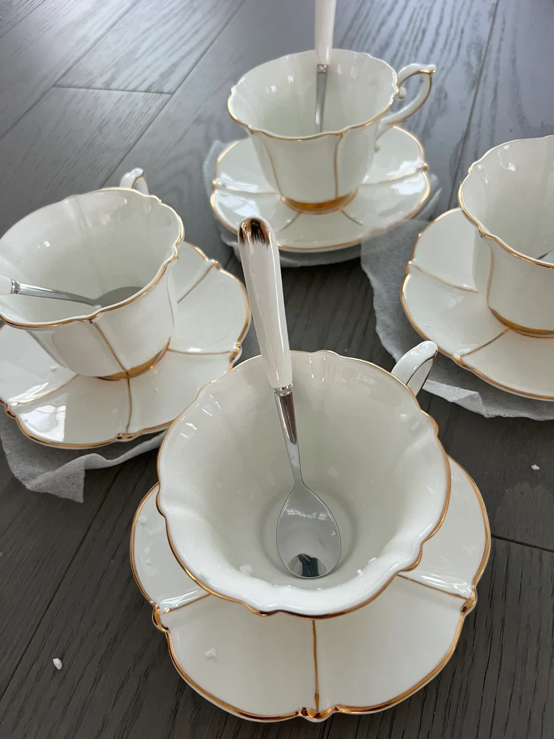 Kendal Tea Cup Set - White & Gold image indicator(5)