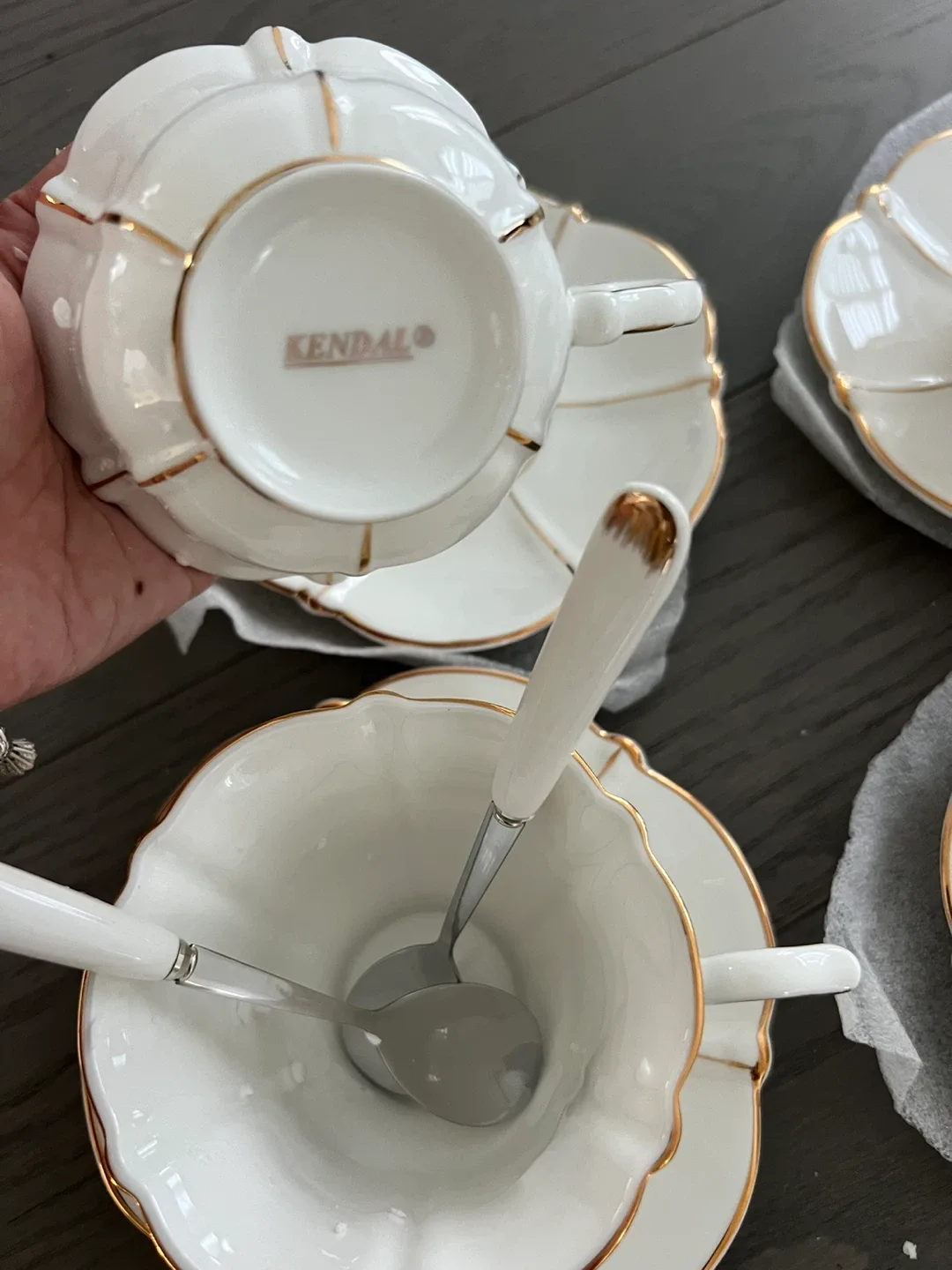 Kendal Tea Cup Set - White & Gold image indicator(3)