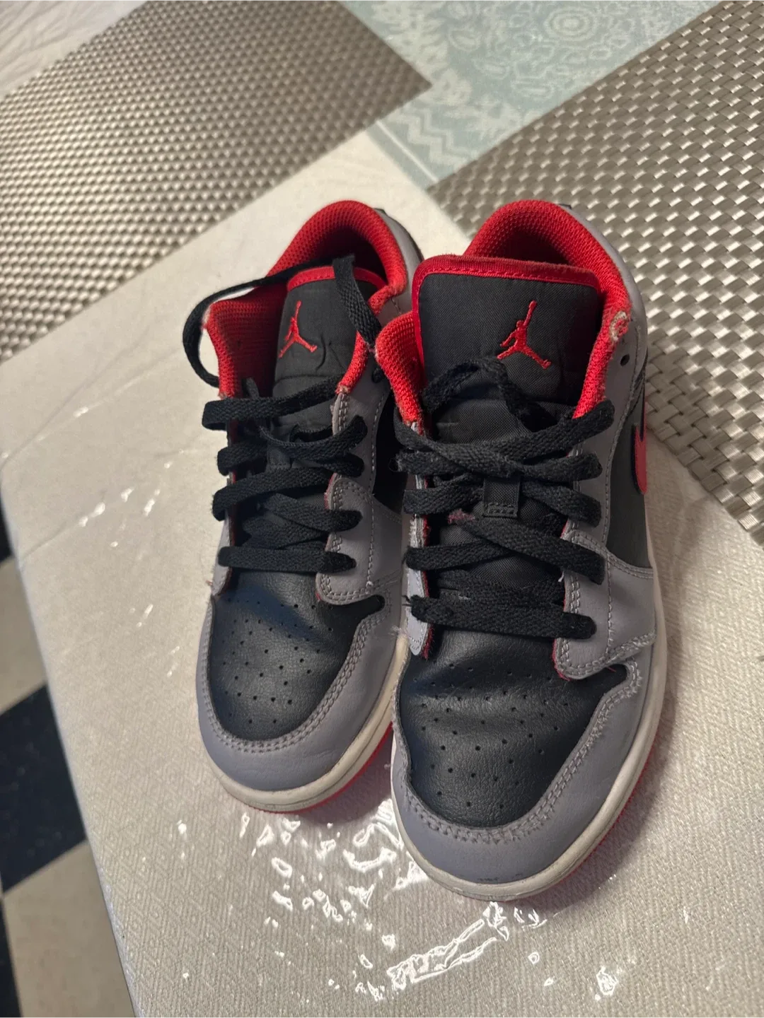 Air Jordan 1 Low Sneakers - Black/Grey/Red image indicator(2)