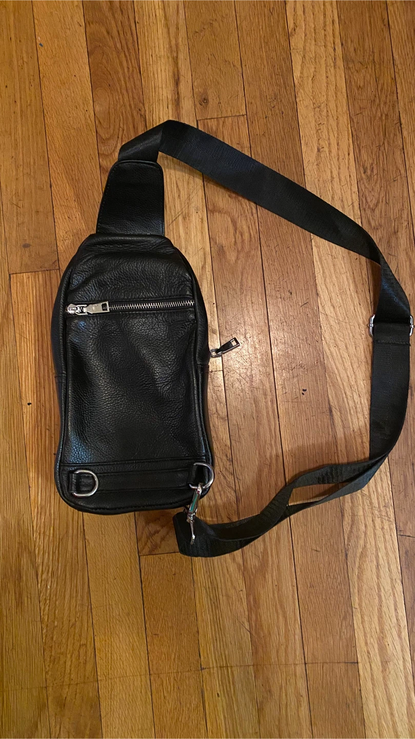Black Leather Sling Bag - photo 2