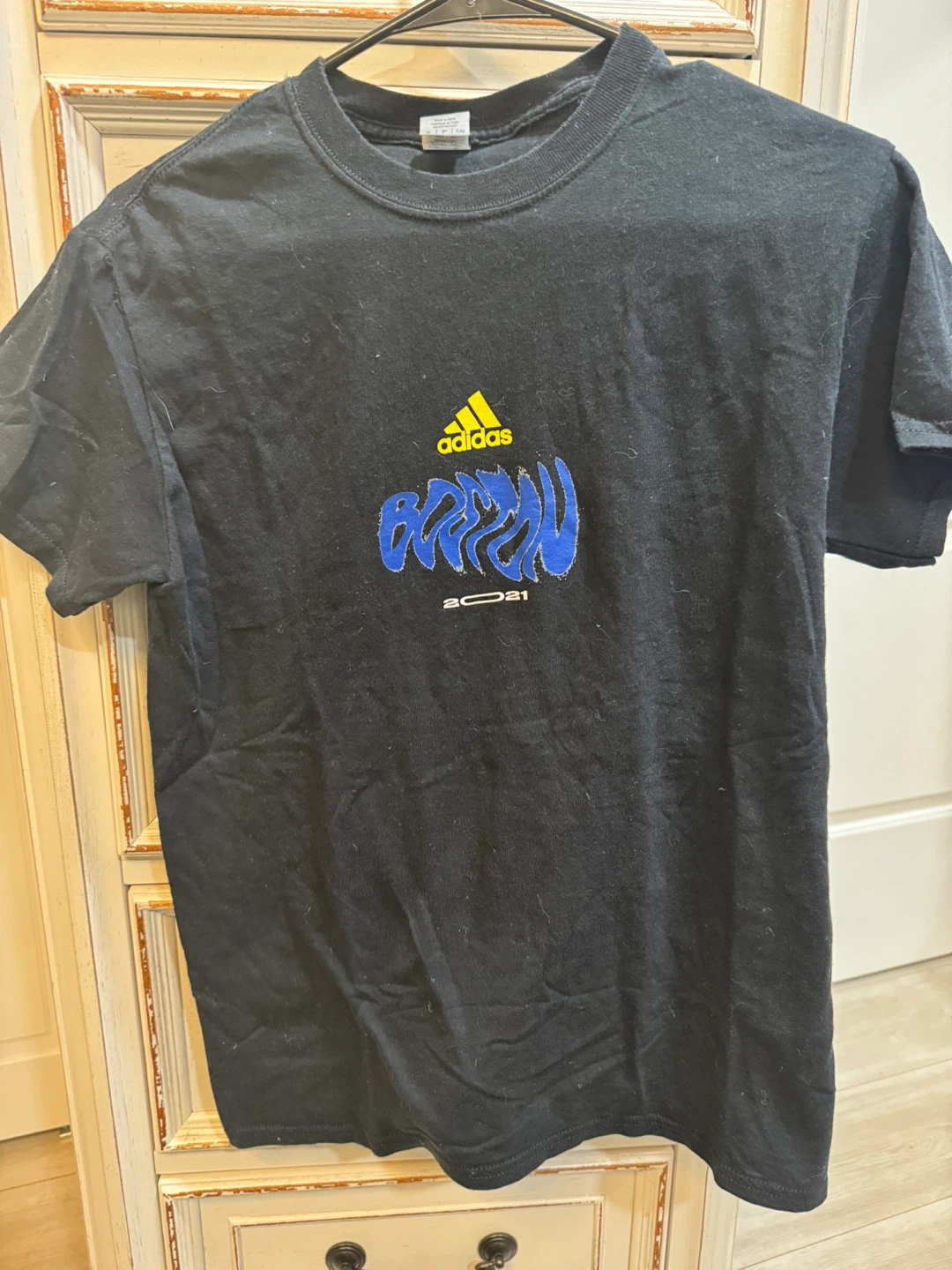 Gildan Adidas Barrow 2021 Black Tee - Size Small - photo 2