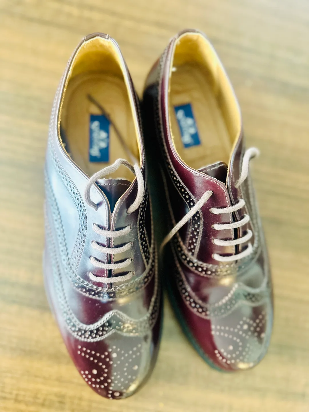 Stafford Burgundy Wingtip Dress Shoes - Size 9 image indicator(2)