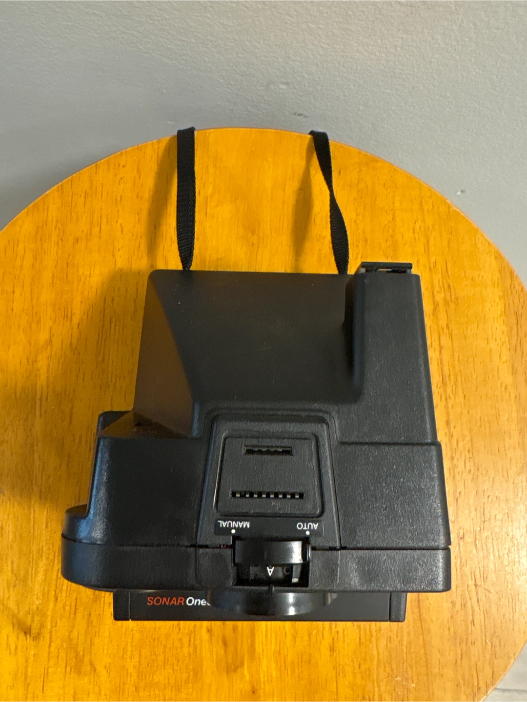 Polaroid Pronto Sonar OneStep Land Camera - photo 3
