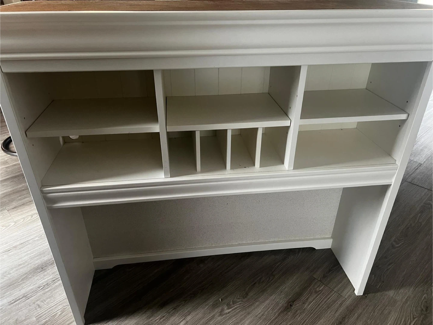 White Desk with Hutch - photo 5