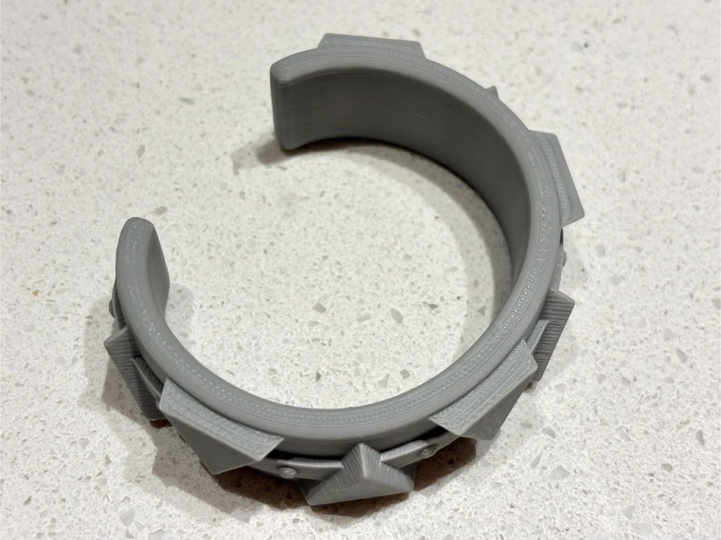 Zoey bangles from K-pop demon hunters image indicator(3)