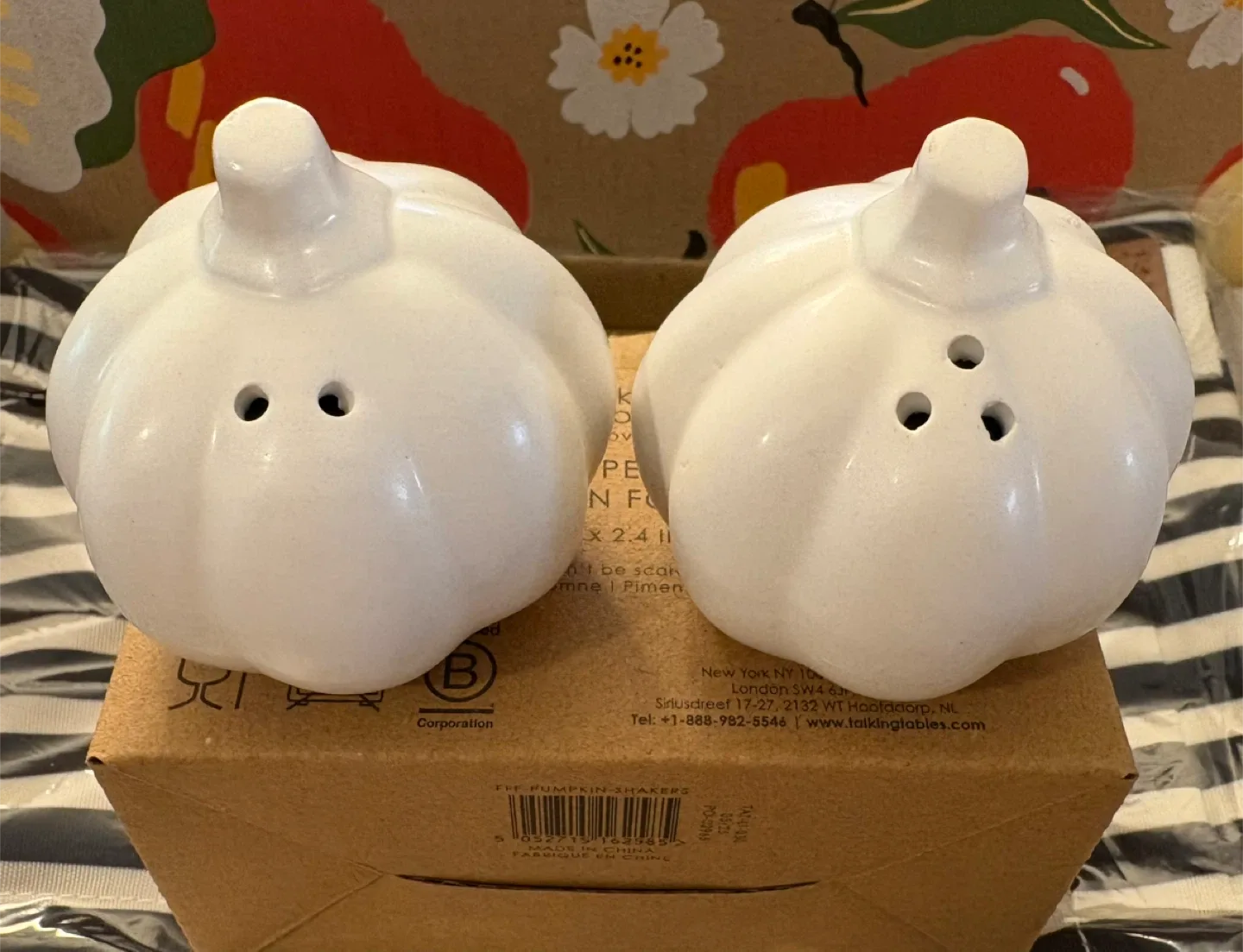 ✨✨Talking Tables Pumpkin Salt & Pepper Shakers thumbnail