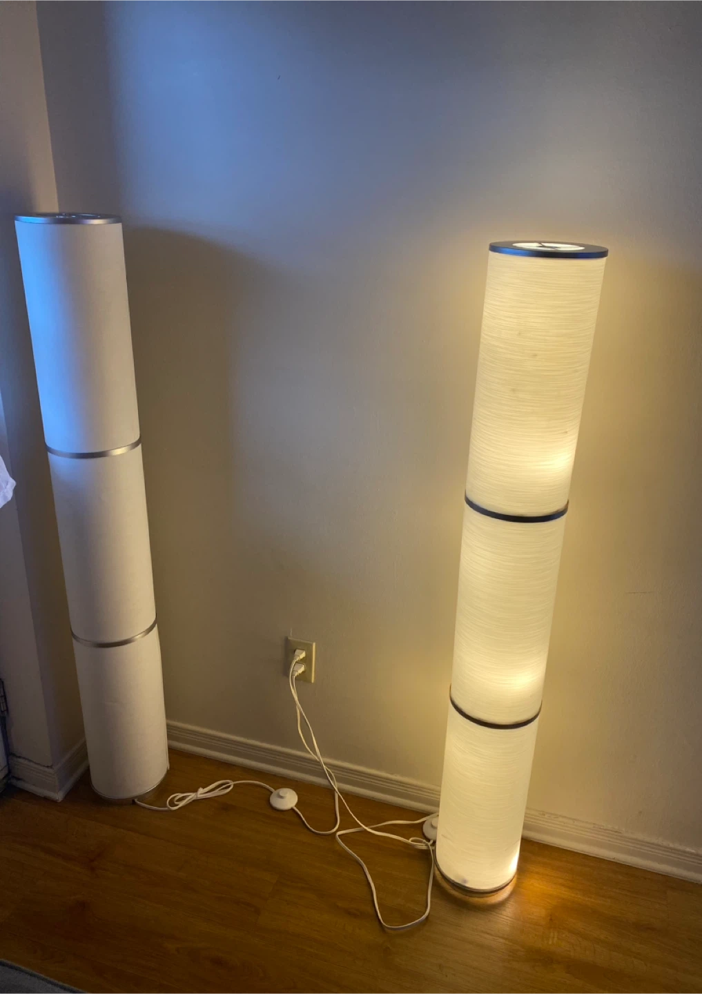 IKEA Vidja Floor Lamp White 54" - photo 2